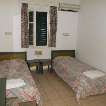Pela Mare Apartments Kokkini Hani Exterior foto