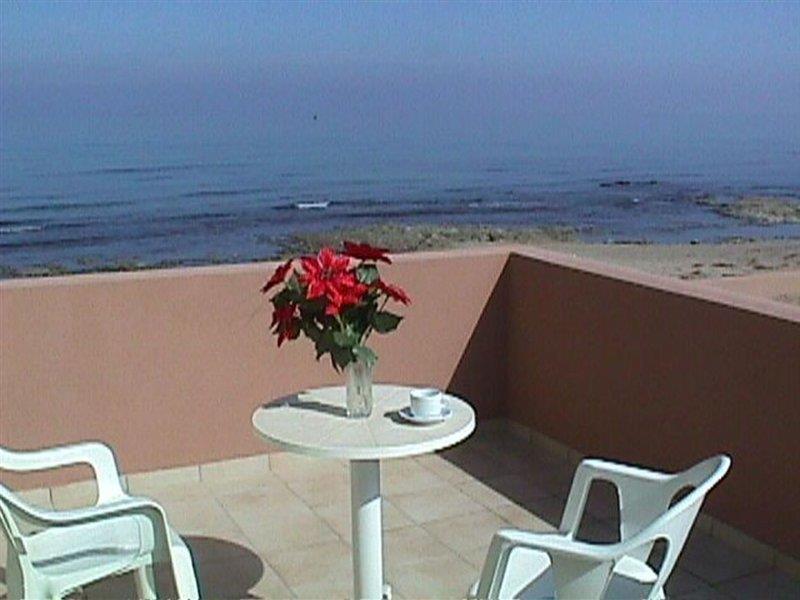Pela Mare Apartments Kokkini Hani Exterior foto